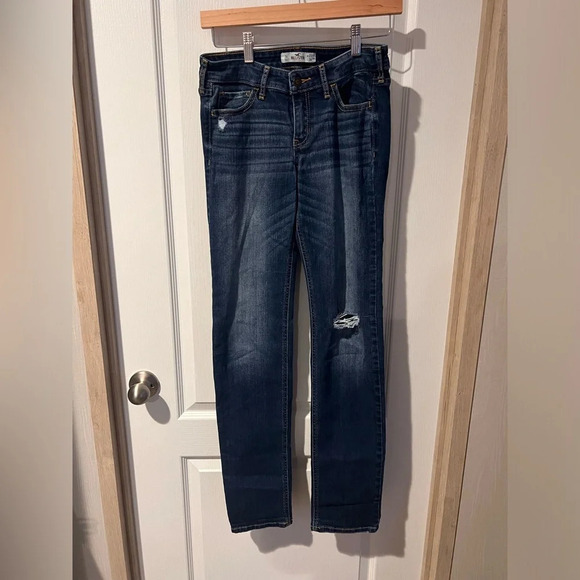 Hollister California denim jeans with factory distressing. Single button. - Picture 1 of 6